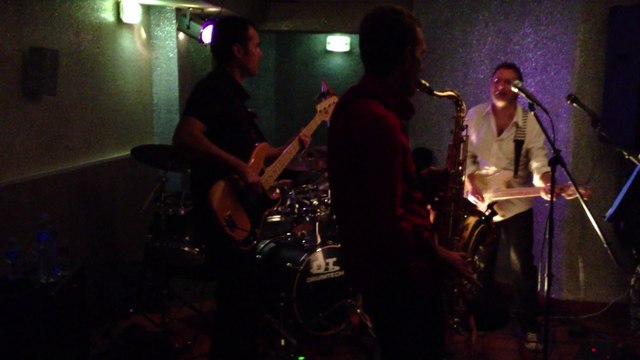 French Chelsea Bellambra Cover cabrel madame n'aime pas