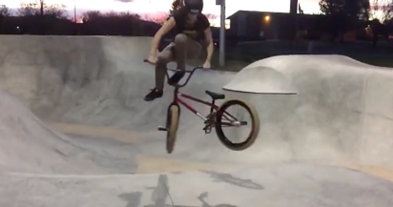 Amazing Night Edit With Buddies - BMX
