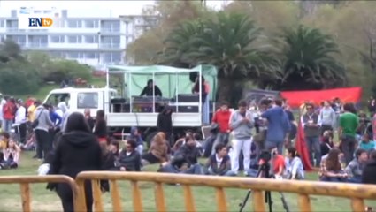 Uruguayos celebran la primera Marcha Mundial de la Marihuana Regulada