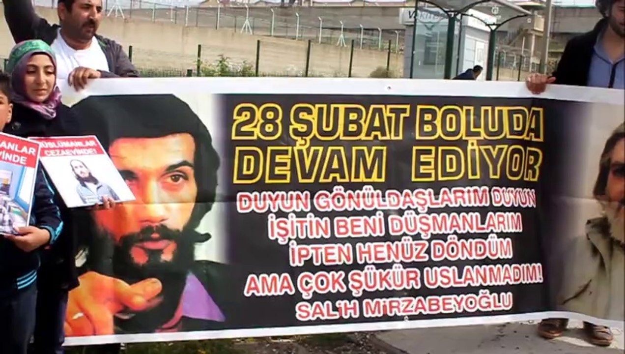 KANDIRA F TİPİ ÖNÜNDE EYLEM