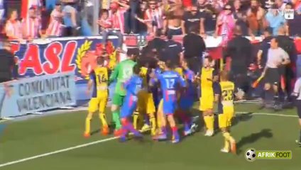 Pape Diop (Levante) victime de cris de singe contre l'Atlético Madrid