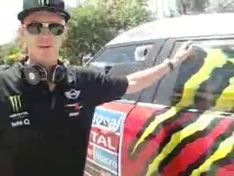 Guerlain Chicherit présente sa voiture pour le Dakar tour ! un véritable Monstre !!!
