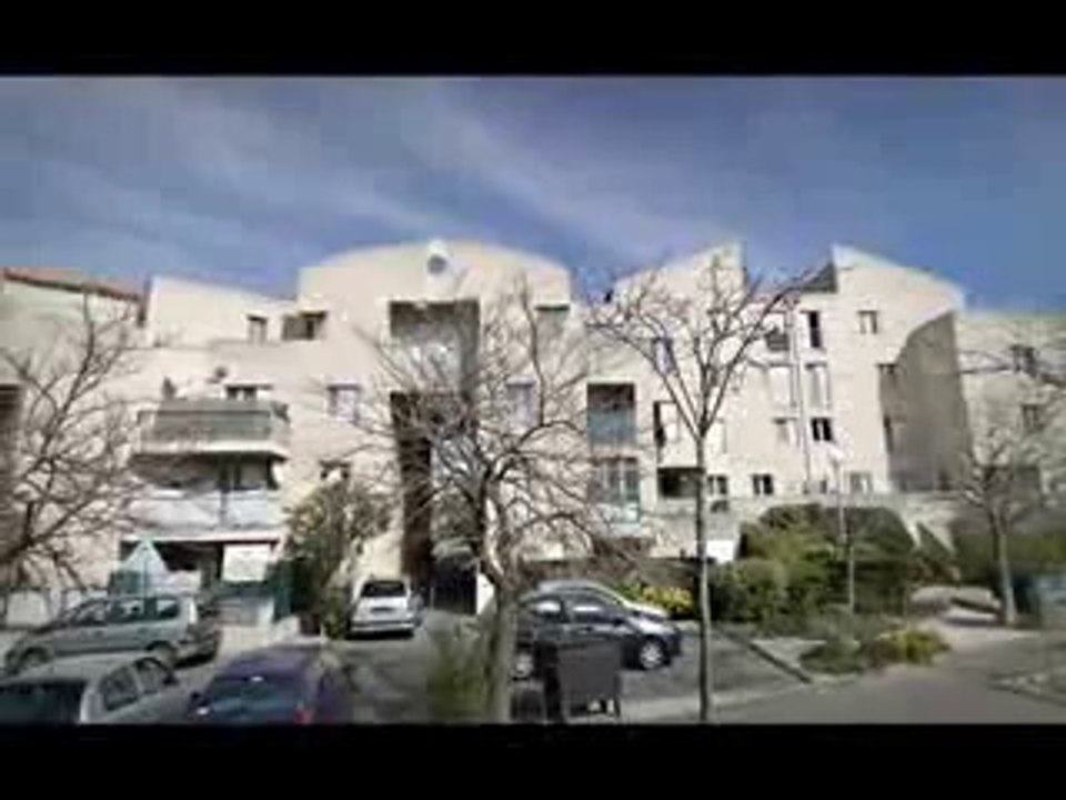 Marseille (13) : visite de la cité "La Cayolle"