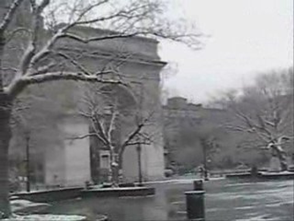 1st Snow: NY's Greenwich Village 1-19-07