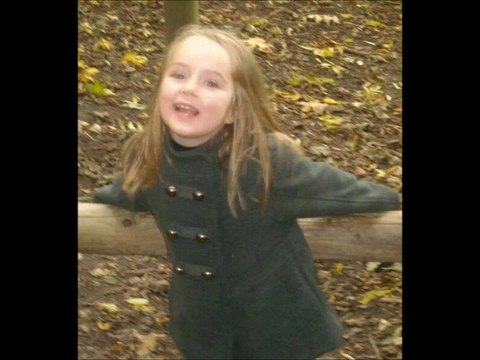 louane ma petite fille de 6 ans qui chante mistral gagnant en studio pro