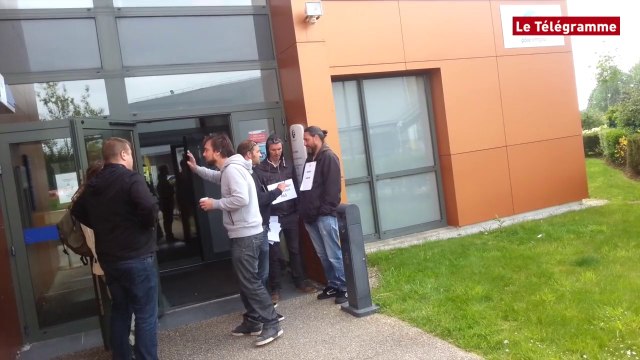 Brest. Intermittents du spectacle : manifestation dans une agence Pôle Emploi