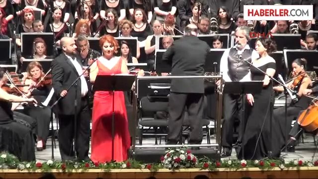 Mersin 1senfonik Ağızlı Neşet Ertaş Türkülerine Dünya Prömiyeri