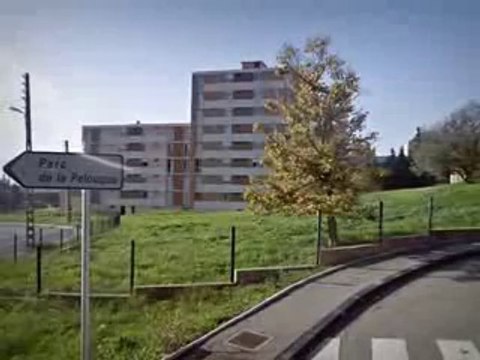 Marseille (13) : visite de la cité Saint-Henri Merlin