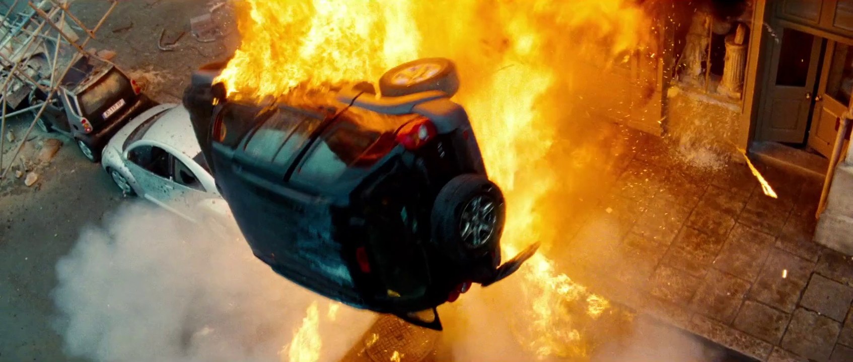 Trailer: R.E.D. 2 (3)