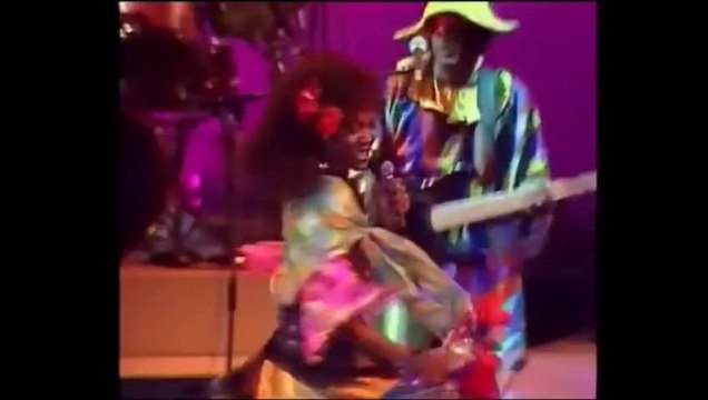 AU BAL MASQUE-la compagnie creole~1