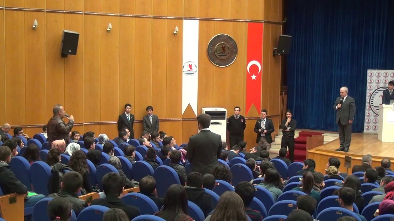 Erdal Sarızeybek Samsun'da, 19 Mayıs Üniversitesi,  11 Mart 2014, Bölüm 6-7.720p.mpeg4.ac3