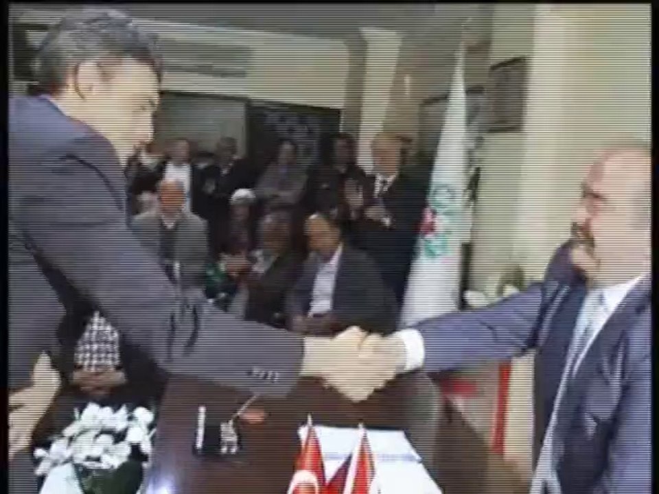 CUMHURİYET HALK PARTİSİ GENEL BAŞKAN YARDIMCISI UMUT ORAN BELEDİYE BAŞKANIMIZA TEBRİK ZİYARETİNDE BULUNDU