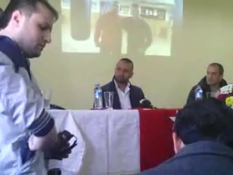 Boks Dalında Türk-İslam Dünyasının En Büyük Dünya Şampiyonu Selçuk AYDIN Trabzon Of HMB Ulusoy Meslek Lisemizi onurlandırdı