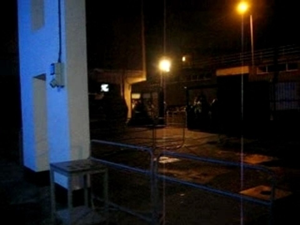 Devant l'entrée du Ministry of Sound