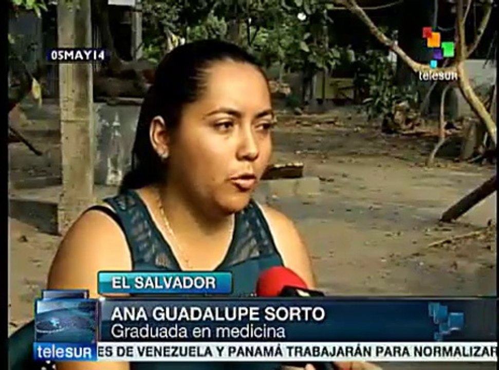 Inician labor primeros médicos salvadoreños formados en Venezuela