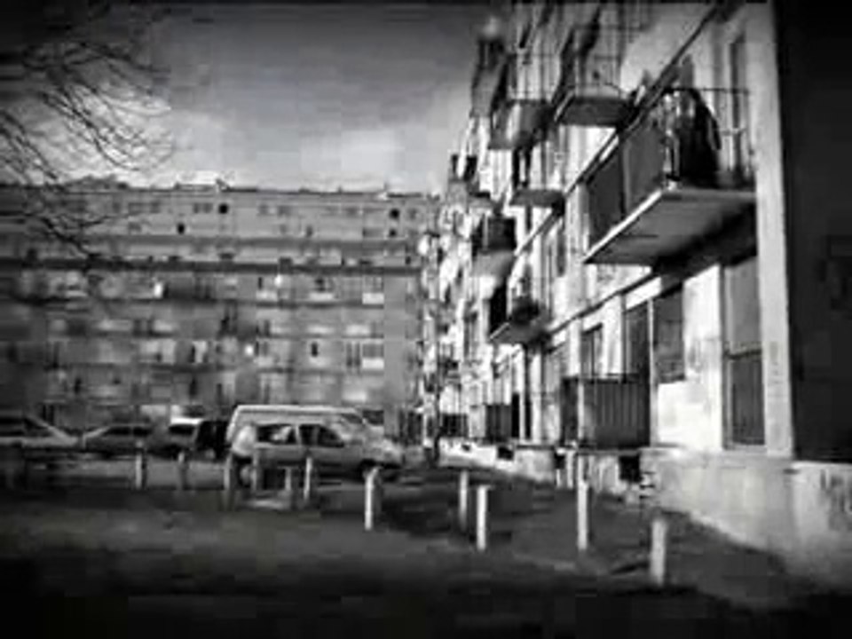 Montfermeil (93) : visite de la cité "Les Bosquets"