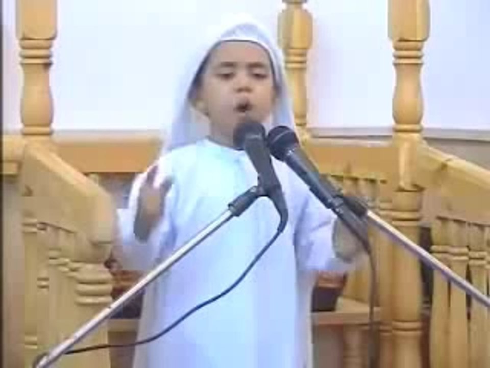 Muslim Saeed Miracle Child Delivers Khutba...Amazing Mashaallah..طفل معجزه