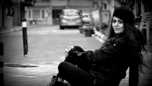 Melis Aktaş ile Karanlık Hasretin