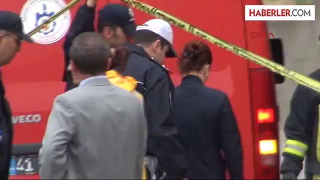 Kocaeli'de Otomobil Köprü Ayağına Çarptı: 1 Ölü