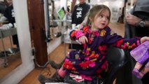 Saçlarını Kanserli Çocuklar İçin Bağışlayan 3 Yaşındaki Çocuk