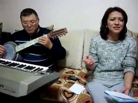 cümbüş-kahve rengi gözlerin