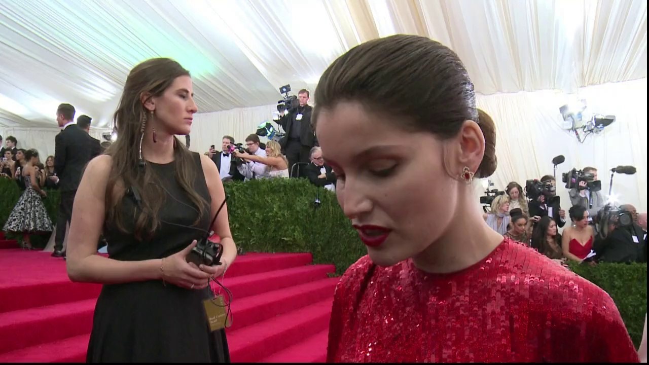 Hollywood- und popstar-rummel bei met-modegala in new york