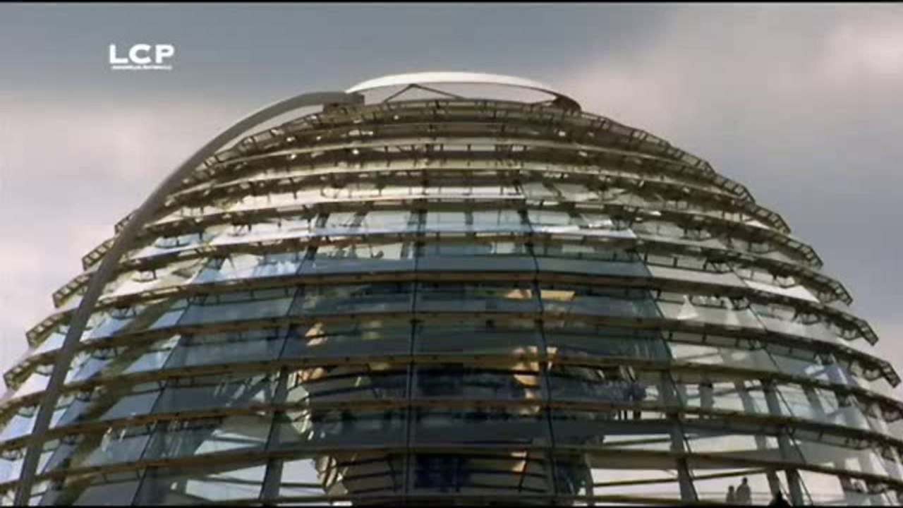 Dette et crise la vérité et la cause Fin du film  Let's make money