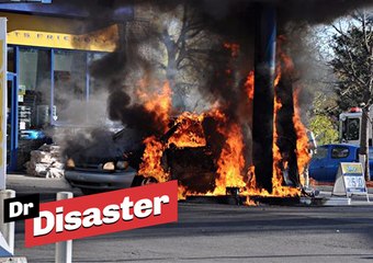 Improbable explosion dans une station service en Ukraine / Dr Disaster