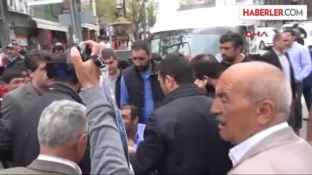 Otomobil Polis Otosuna Çarptı, 1 Polis Yaralandı