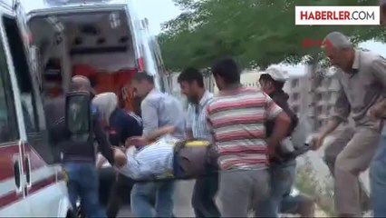 Şanlıurfa'da İskele Çöktü: 2 İşçi Yaralandı