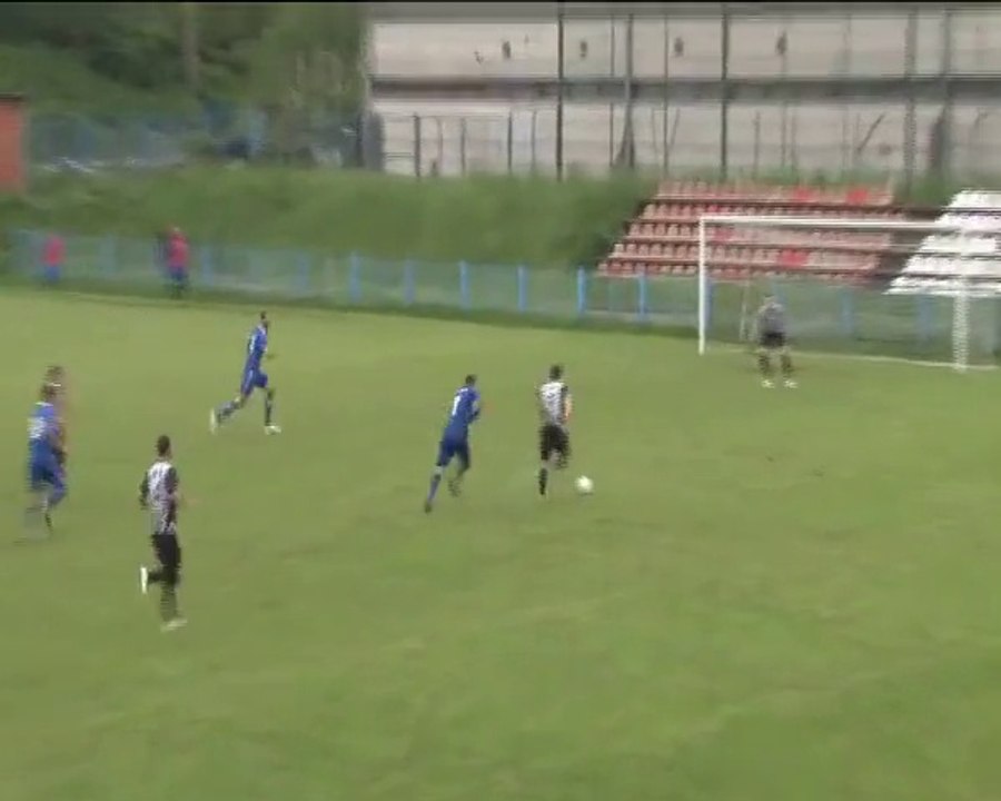 Referee blows HT whistle a second before a goal! video Dailymotion