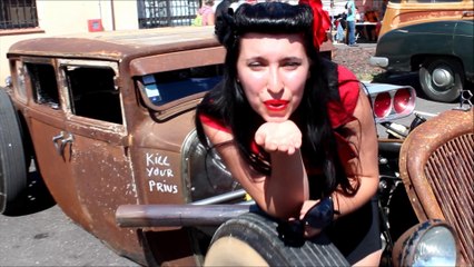 Old School Surfing Pin-Up-Legende