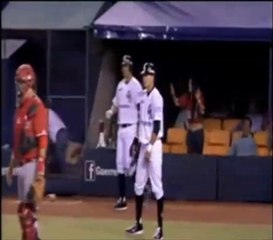 Home Run de Wes Bankston de Guerreros de Oaxaca (04-04-2014)