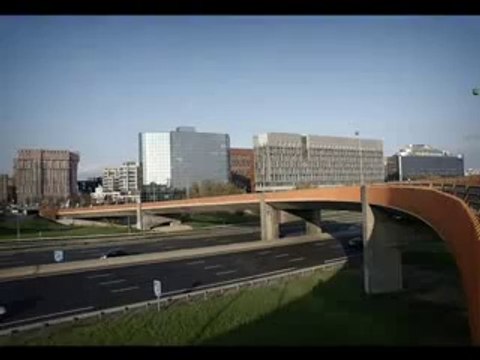Noisy-le-Grand (93) : visite de la cité Le Palacio d'Abraxas