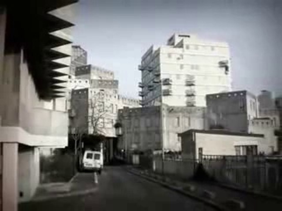 Pierrefitte (93) : visite de la cité "Les Poètes / La Cité Rose"