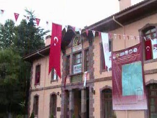 SU SOGUTTE BİR KUS VAR