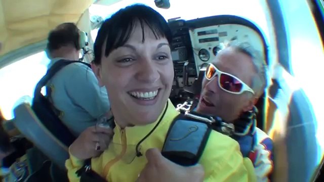 Maryse son saut en tandem verticale le plage de Deauville