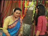 Ek Mutthi Aasman : Pakhi fights with Kamla maa - IANS India Videos