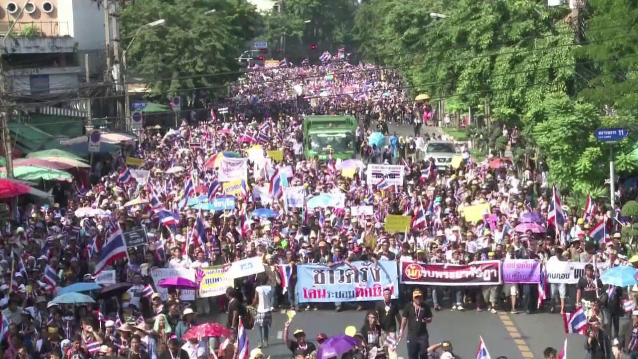 Thailands Verfassungsgericht setzt Regierungschefin Yingluck ab