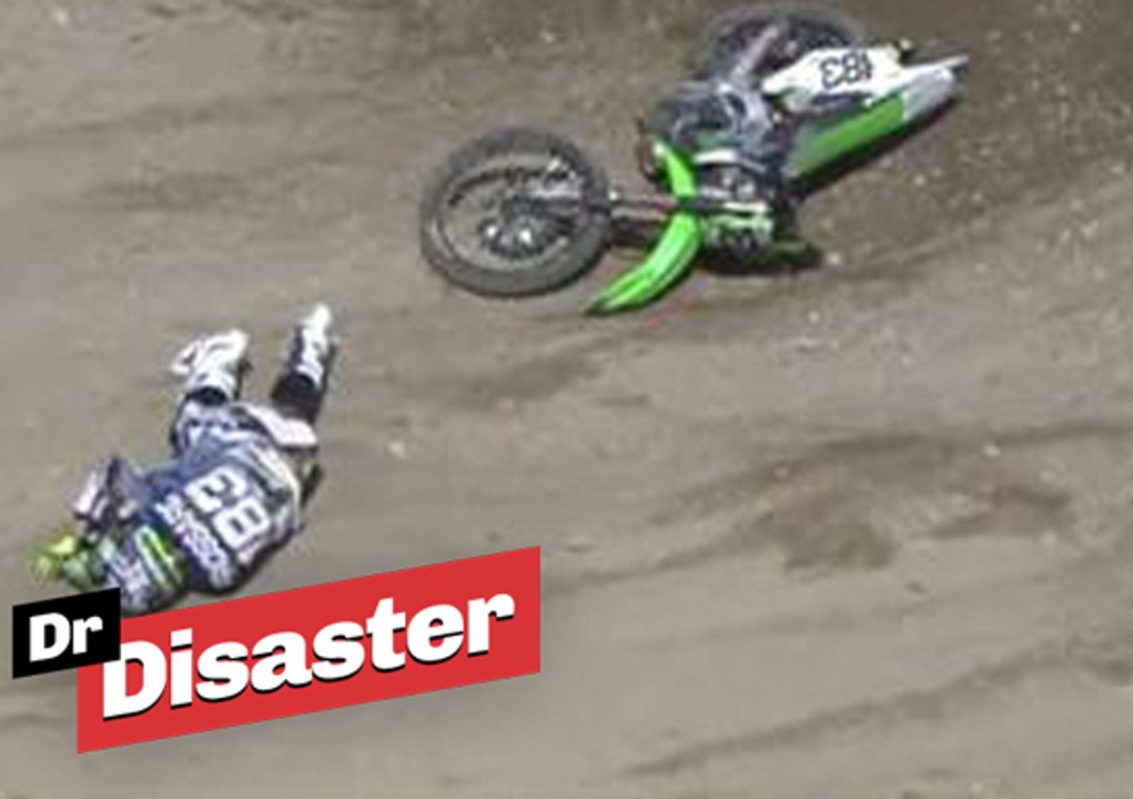 Grosse chute et choc impressionnant en moto-cross / Dr Disaster
