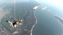 Parachute au dessus du Bassin d'Arcachon