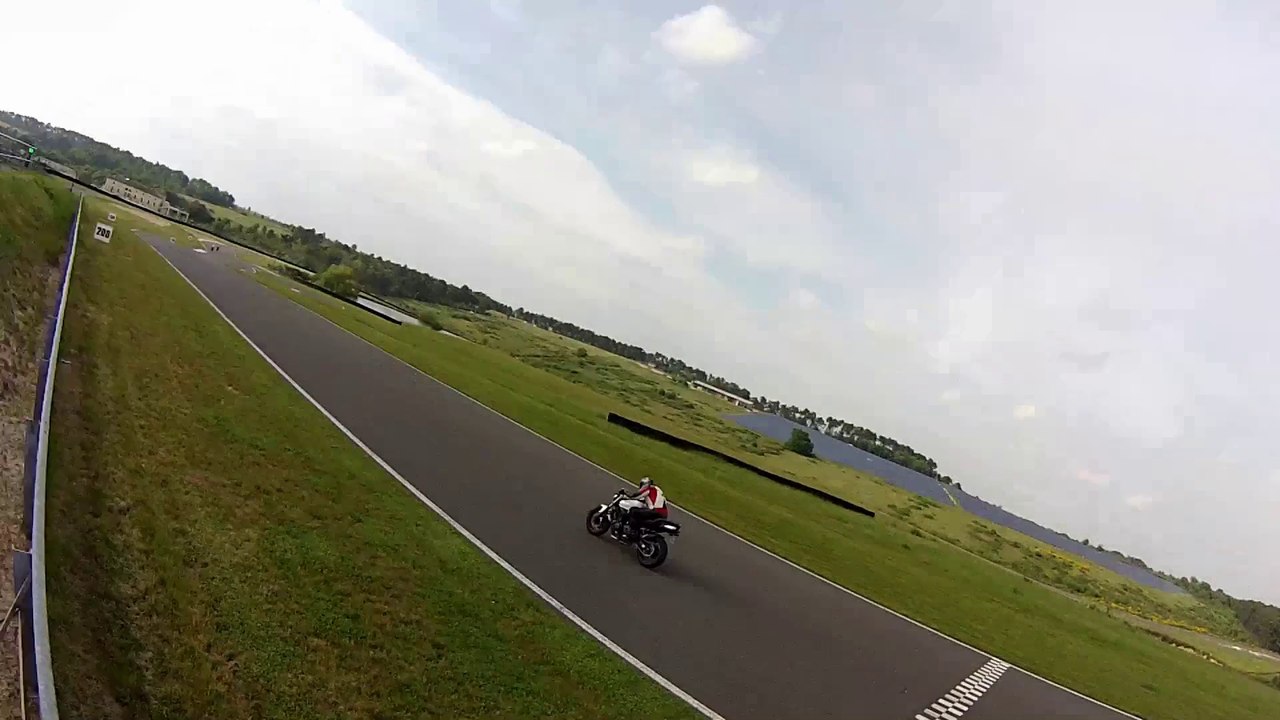 Passages Mathieu sur FZ6 à Haute Saintonge