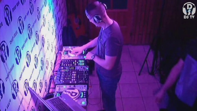 Deep Sesje 040 Mixing Valdi, Fun, Peter Hi, Focuset, TOM45