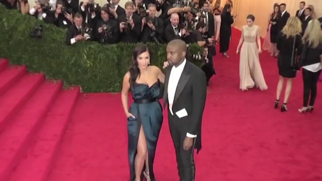 Kim Kardashian Kanye West Sizzle At MET GALA 2014 Red Carpet
