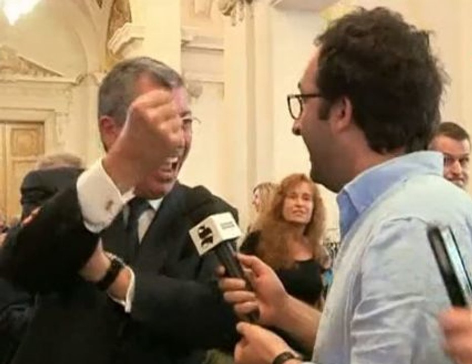 Quand les politiques se lâchent - ZAPPING ACTU BEST-OF DU 08/05/2014