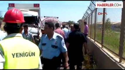 Akaryakıt Yüklü Tankerle Kamyon Çarpıştı: 1 Ağır Yaralı