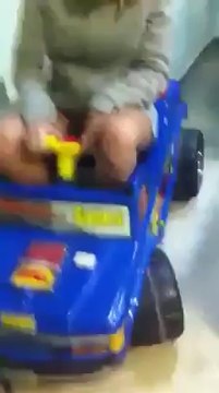 ویڈیو ویکھو مزا نہ آیا پیسے واپس-Tezabi Video