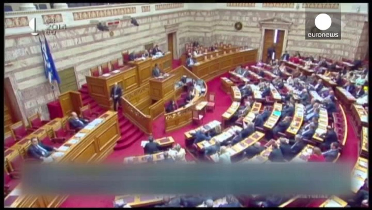 Jailed Golden Dawn lawmakers address Greek parliament
