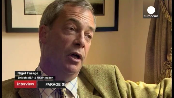 Video L'Europa secondo Farage: zero costi, meno immigrati... e una pensione da parlamentare