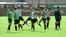 Mondial: les Australiens à pied d'oeuvre